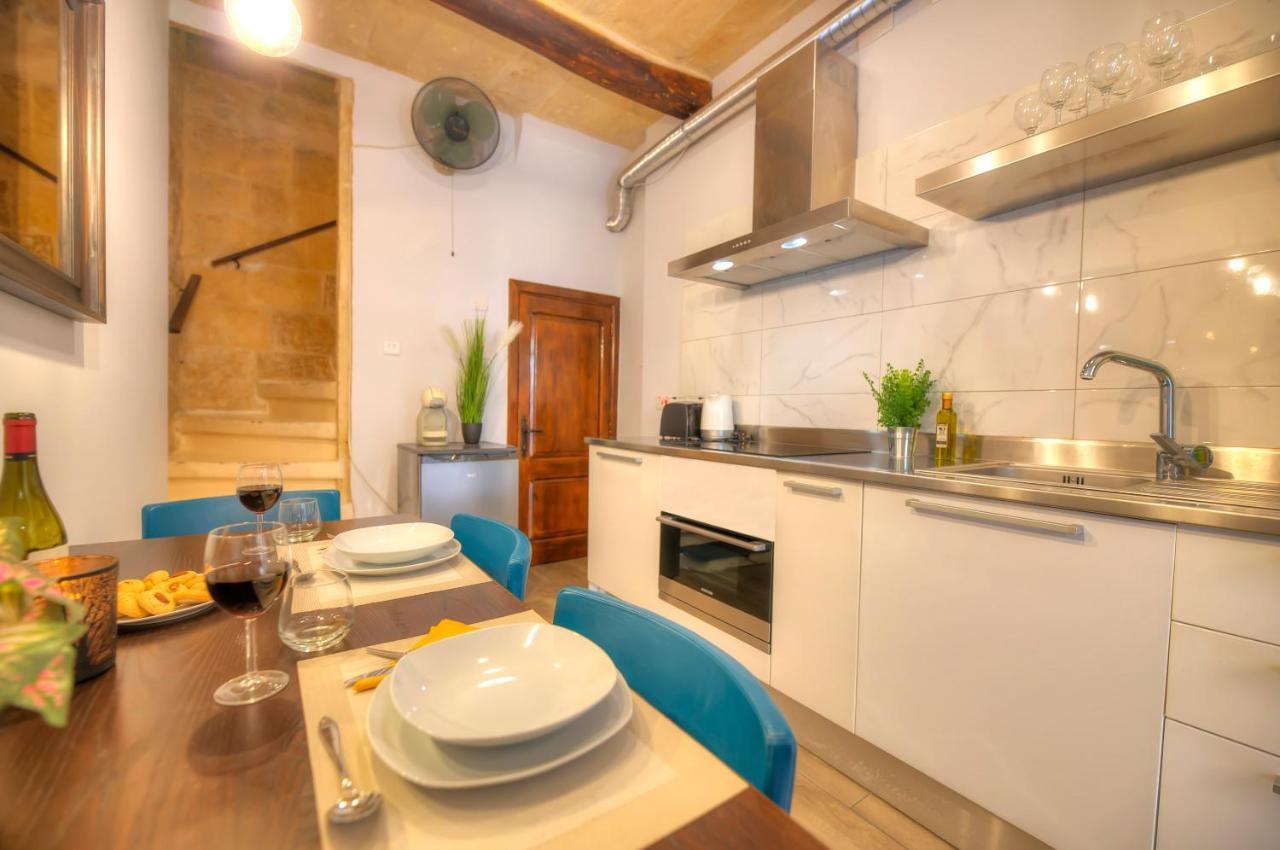 Romantic And Historical Maisonette In The Center Of Valletta Mbal1-1 Bagian luar foto