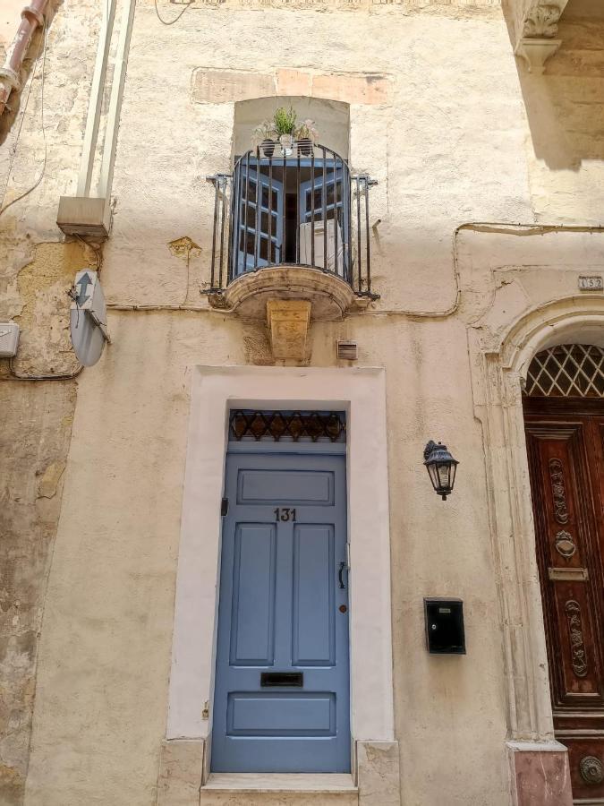 Romantic And Historical Maisonette In The Center Of Valletta Mbal1-1 Bagian luar foto