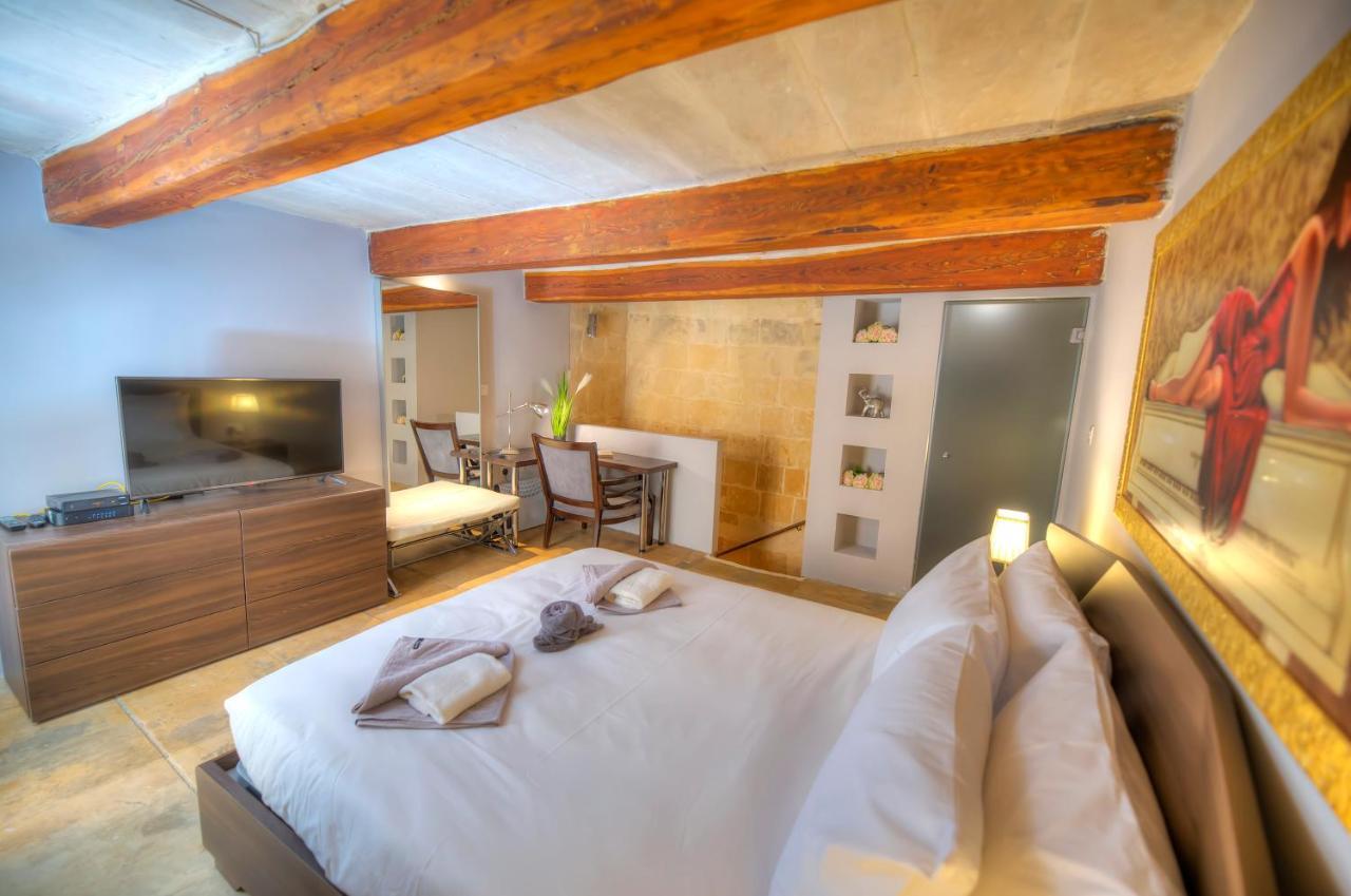 Romantic And Historical Maisonette In The Center Of Valletta Mbal1-1 Bagian luar foto